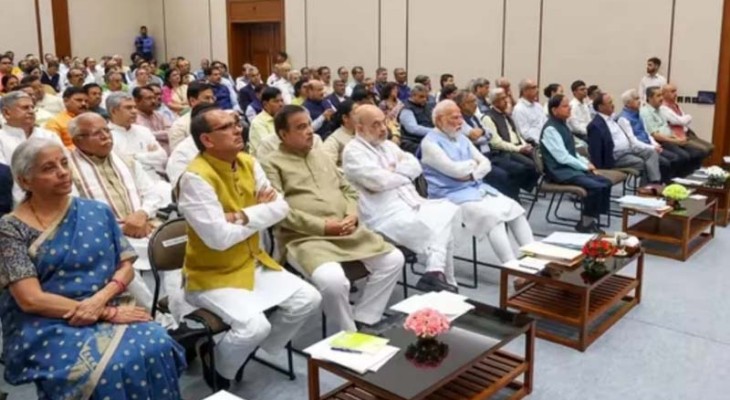 ভারতের মন্ত্রিসভার বৈঠকে ৩ বার্তা দিলেন নরেন্দ্র মোদি